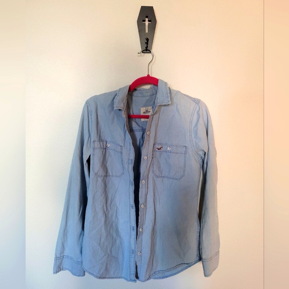 Hollister Size M (Womens) Light-blue Button-up Flannel